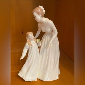 Royal Doulton Just for You. 1991. Stamped. Authentic.